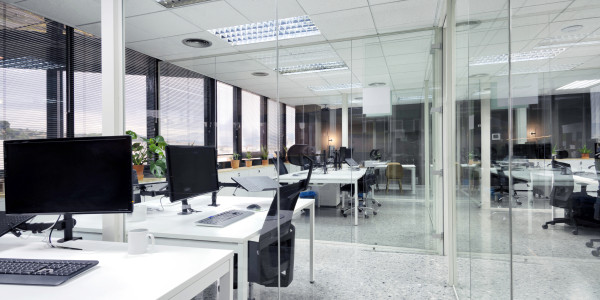 Proyectos de ICT Oficinas / Locales Comerciales Salamanca · Instalación y mantenimiento de redes de alta velocidad